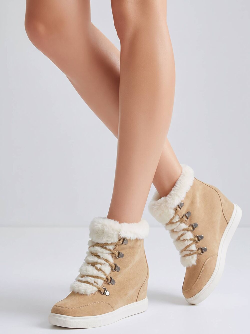 🩵Brash Tan & Cream Faux Fur Lined Hidden Wedge Lace Shoes Size 11